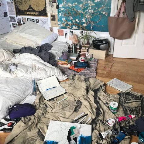 Untidy Room Aesthetic, Kinda Messy Room, Messy College Dorm Aesthetic, Chaotic Bedroom Aesthetic, Painters Bedroom, Dirty Room Aesthetic, Messy House Aesthetic, Messy Apartment Aesthetic, Messy Bedroom Aesthetic