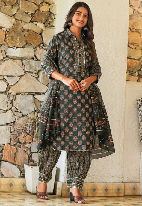 Digital printed Pure Cotton Punjabi Suit in Dark Green New Collection Launch, Suits For Women Indian, Cotton Suit Designs, Stylish Kurtis Design, Look Festival, Latest Dress Design, Simple Kurti Designs, Kurti Designs Latest, Long Kurti Designs