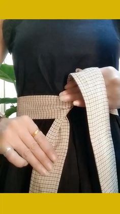 Diy Belt For Dresses, Ways To Tie Scarves, Diy Belts, Shoelace Patterns, Lace Patterns Converse, Nike Shoe, Ways To Wear A Scarf, How To Wear A Scarf, Diy Vetement