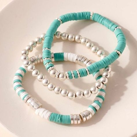 #bracelets #bead #beadedbracelets #DIY #handmade #jewelry #gemstones Make Clay Beads, Teal Bracelet, Beachy Bracelets, Rubber Bead, Clay Bead Necklace, Preppy Bracelets, Homemade Bracelets, Preppy Jewelry, Bracelets Handmade Diy