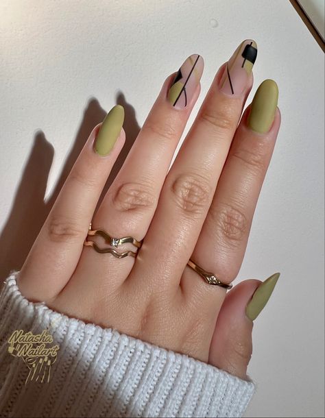 Apple Green Nail Designs, Green Apple Nails, Apple Green Nails, Spring Nails2023, Apple Nails, Nails Minimal, Spring Nails 2023, Lego Wedding, Garden Nails