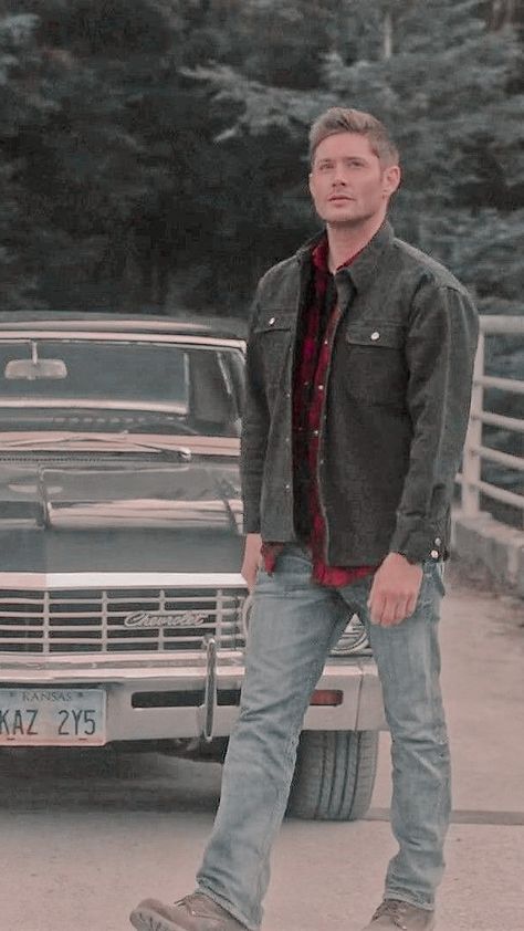 Dean Winchester Outfit, Supernatural Bunker, Teddy Bear Images, Sam And Dean Winchester, Supernatural Tv Show, Supernatural Dean, Rugged Style, Winter Fits, Sam Winchester