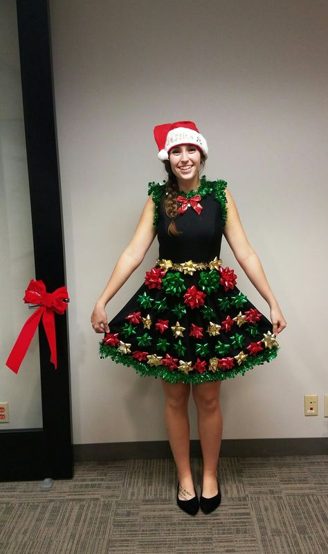 DIY for under $10 Christmas Costume Ideas, Diy Christmas Costumes, Ugly Christmas Outfit, Diy Christmas Outfit, Christmas Party Costume, Funny Christmas Outfits, Diy Christmas Sweater, Xmas Costumes, Christmas Dress Up