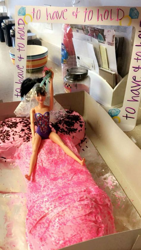 DIY bachelorette cake. #tohaveandtohold  #bacheloretteparty Diy Bachelorette Cake, Bach Party Cake, Bachelorette Party Snacks Funny, Barbie Bachelorette Cake, Bachelorette Cake Ideas Funny, Bridal Shower Cake Ideas Funny, Bachelorette Treats, Bachelorette Snacks, Bachlorette Party Food