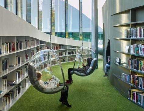 Reading bubbles in a public #library in Thionville, France Futuristic Library, Public Library Design, Library Seating, School Library Design, Library Cafe, Bibliotheque Design, Dream Library, Open Library, Beautiful Library