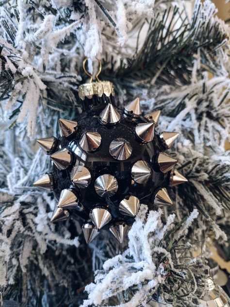 See how I create a unique black and silver spiked ornament on my You Tube Channel Rock N Roll Christmas Decorations, Black Silver Christmas Tree, Christmas Goth, Black Ornaments, Christmas Ornament Diy, Black Christmas Decorations, Halloween Christmas Tree, Scary Christmas, Creepy Christmas