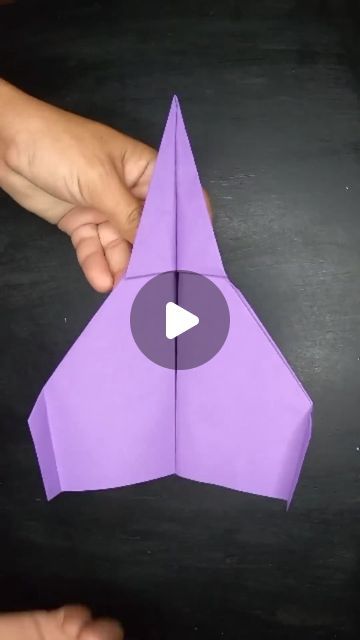 Good Paper Airplanes, Demon Paper Plane, Cool Paper Planes, Paper Plane Ideas, Paper Plane Craft, How To Make A Paper Airplane Fly Far, How To Make Airplane Paper, Origami Paper Airplane, How To Make Paper Plane