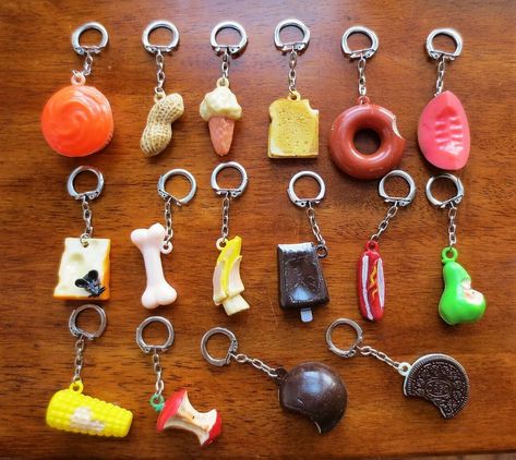 Food Keychains, Novelty Keychains, Calendar Keychain, Bubble Gum Machine, Food Necklace, Aniversary Gifts, Bohemian Dreamcatcher, Food Costumes, Vintage Skateboards