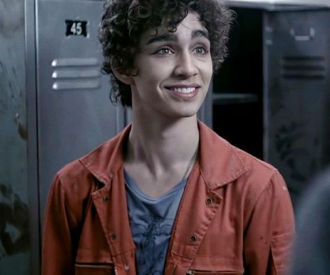 Marauders Era Shifting, Robert Sheehan Misfits, Young Robert Sheehan, Nathan Young Misfits, Sirius Black Fancast, Nathan Misfits, Misfits Nathan, Robert Sheehan, Yes Man