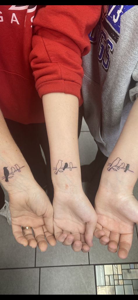 Mother And Sibling Tattoos, Mother And Sisters Tattoo, Mother Daughter Tattoos 3 Daughters, Matching 4 Sibling Tattoos, Matching Tattoos For Mother And Two Daughters, Matching Tattoos For Mum And 2 Daughters, Parent Daughter Tattoo, Three Way Matching Tattoos, Matching Tattoos For Parents With Kids