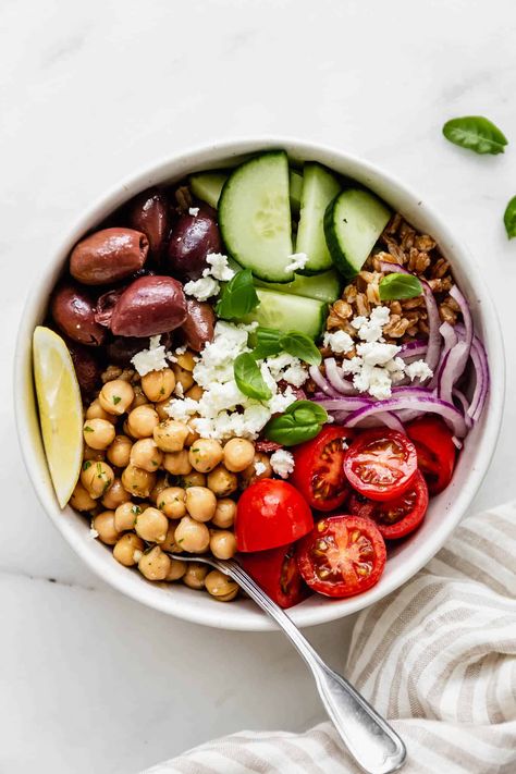 Marinated Chickpeas, Greek Bowl, Buddha Bowl Recipes, Greek Diet, Bowls Recipes, Candida Recipes, Buddha Bowls Recipe, Chia Recipe, Power Bowl