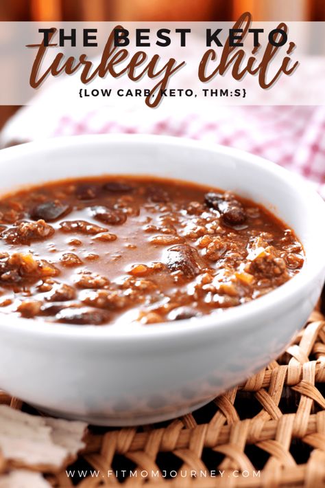 The Best Keto Turkey Chili - Fit Mom Journey Keto Turkey Chili Recipes, Keto Turkey Chili, Keto Chile, Keto Chilli, Chili Keto, Gumbo Ingredients, Turkey Lunch Meat, Keto Turkey, Keto Lunches