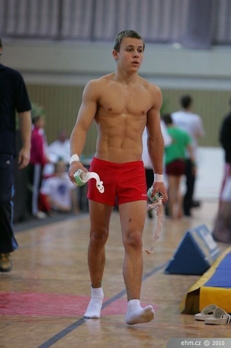 Male Gymnast, Sports Boys, Young Athletes, Teen Boy, Shirtless Men, Gymnast, Sport Man, Gymnastics, Nike