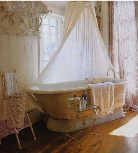 Canopy bathtub. I love how it filters the light from the window (and adds a little privacy!). French Style Bathroom, Baños Shabby Chic, Bathroom French Country, Shabby Chic Decorating, Styl Shabby Chic, French Country Bathroom, New Bathroom Ideas, Chic Bathroom, Estilo Shabby Chic