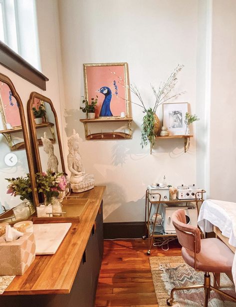 Fun Esthetician Room, In Home Brow Studio, Eclectic Spa Decor, Esthetic Spa Decor, Boho Beauty Studio, Esthetician Room Plants, Boho Spa Room Vintage, Lash Studio Shed, Esthetician Room Decor Bohemian