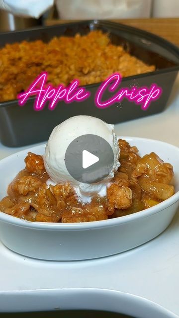 Atlanta’s Foodie 🍑 | Restaurant & Lounge Partner on Instagram: "FALL HAS ARRIVED! 🍁🍃
Let’s start off with some yummy apple crisp 🍏‼️

Ingredients:
Filling,
4 Honey crisp Apples - peeled and diced
1/2 cup Brown sugar
1tsp Cinnamon
1tsp Allspice
1tsp Salt
2tsp AP flour
1/2 Lemon juice only
Mix all the ingredients listed above in a large bowl.
Allow to sit at room temperature for 15 minutes before using.

Topping,
1 cup quick Oats
1 cup Brown sugar
1 cup Flour
1/2 cup unsalted Butter - melted
1tsp Salt

In a large bowl, mix together Oats, brown sugar, flour and salt. Once fully combined evenly add in melted butter slowly. Mix well ensuring the butter is evenly distributed in the crumble.

Take your ramekins and fill them 3/4s with the apple filling. Place 2-3 tablespoons of the crumble on Dessert Pizza Fruit, Honey Crisp, Apple Crisp Recipes, Apple Filling, Dessert Pizza, Restaurant Lounge, Quick Oats, Apple Desserts, Fresh Apples