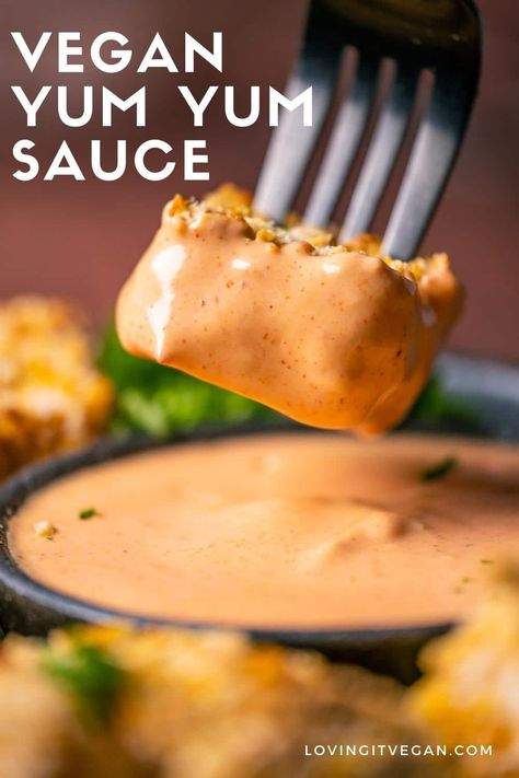 This vegan yum yum sauce is creamy, tangy and amazing! This popular Japanese-style sauce is so easy to make and a perfect dipping sauce. Vegan Yum Yum Sauce, Homemade Yum Yum Sauce, Vegan Sauce Recipes, Yum Sauce, Yum Yum Sauce, Vegan Dip, Vegan Sushi, Vegan Side Dishes, Vegan Sauces