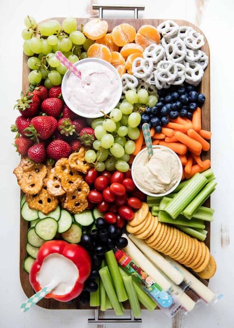 Fruit And Vegetable Platter Ideas, Easy Refreshments For Party, Fruit Cheese And Cracker Platter, Easy Veggie Trays Party Ideas, Fruit And Vegetable Trays Party Ideas, Fruit Dip Platter Ideas, Fruit Tray Charcuterie Board, Cheese Veggie Platter, Kids Snack Board Ideas