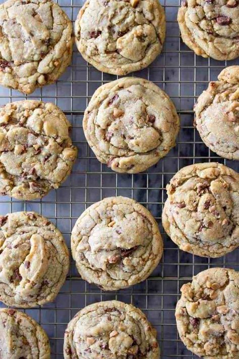 Brown Butter Toffee Cookies, Heath Cookies, Butter Toffee Cookies, Toffee Cookie Recipe, Chewy Toffee, Sugar Spun Run, Chip Recipe, Toffee Chips, Soft Cookies