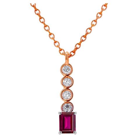 Check out this item from 1stdibs! Emerald Shaped Burma Ruby Diamond Lariat Rose Gold Drop Necklace Pendant: https://www.1stdibs.com/id-j_19233472 Gold Necklace Pendant, Gold Drop Necklace, Rose Gold Bar, Rose Gold Pendant Necklace, Rose Gold Chain, Modern Necklaces, Ruby Diamond, Modern Pendant, Bezel Diamond