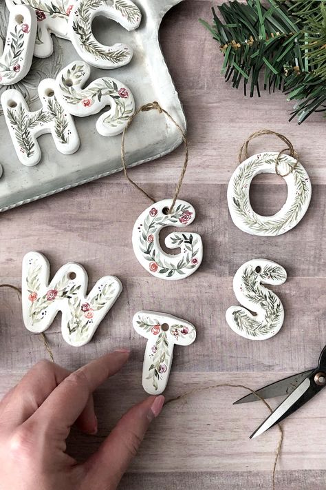 Clay Christmas Decorations, Letter Ornaments, Painted Clay, Tanah Liat, Pine Branches, Flowers Painted, Craft Christmas, Diy Bricolage, Clay Craft