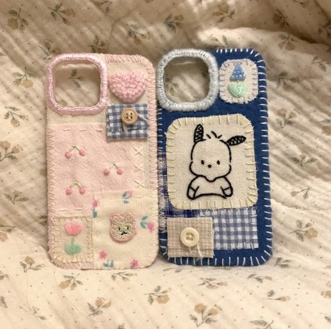 Fun Phone Case, Cute Phone Cases Diy, Diy Phone Case Ideas, Felt Phone Cases, Crochet Phone Case, Kawaii Felt, Felt Phone, Crochet Phone Cases, Pretty Phone Cases