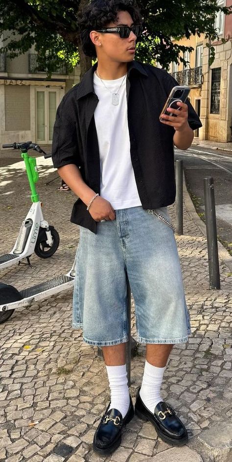 Basic Mens Outfits Summer, Mens Summer Outfits 2024 Streetwear, Outfit For Short Guys, Jorts Outfit Ideas, Short Guy Fashion, Men Jorts Outfits, Jorts Outfits Men, Outfit Ideas Men Aesthetic, Men’s Summer Casual Outfits