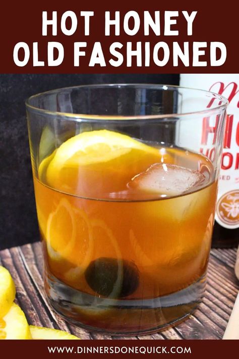 Mikes Hot Honey, Old Fashion Drink Recipe, Ginger Beer Drinks, Ginger Ale Cocktail, Bourbon Drinks Recipes, Honey Cocktail, Bourbon Old Fashioned, Bourbon Cocktail Recipe, Old Fashion Cocktail Recipe