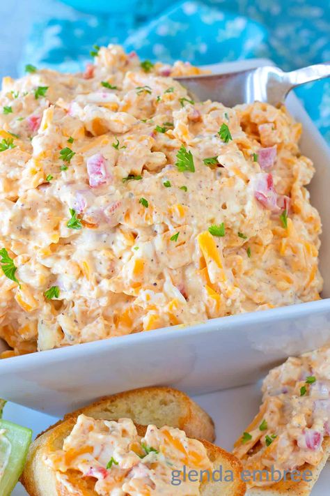 Pimento Cheese Dip Pioneer Woman, Homemade Paminto Cheese, Permito Cheese, Paminto Cheese Recipe Southern Style, Homemade Pimento Cheese Recipe Pioneer Woman, Pimento Cheese Recipe Southern Living, Sweet Pimento Cheese Recipe, Velveeta Pimento Cheese Recipe, Paminto Cheese Homemade