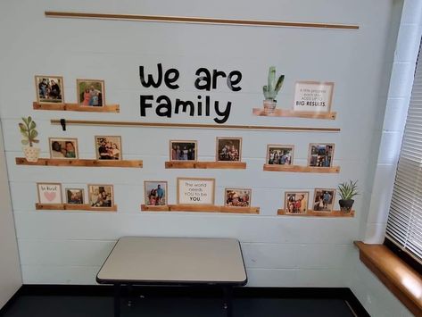 Family Pictures Display Wall Preschool, Family Tree Reggio Classroom, Prek Family Picture Display, Prek Art Wall Display, Family Wall Ideas For Classroom, We Are Family Classroom Display, Preschool Family Picture Display, Reggio Wall Decor, Family Tree Wall Classroom Preschool