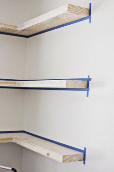 Make Floating Shelves, Ladder Bathroom, Bamboo Shelves, Spending Budget, How To Make Floating Shelves, Corner Shelf Ideas, Shelves Furniture, Diy Floating Shelves, Ladder Shelves