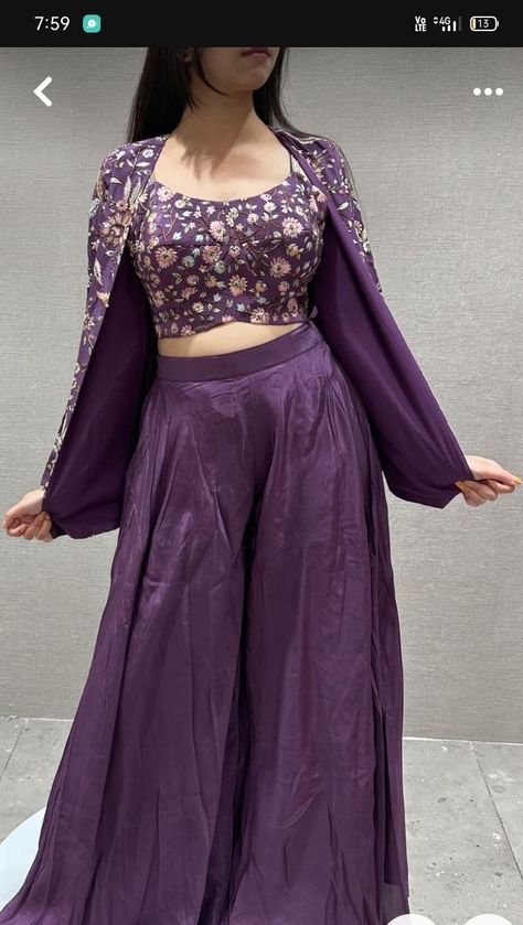 Summer Outfit Ideas For Women, Fancy Short Dresses, Function Dresses, Embroidery Jacket, Trendy Outfits Indian, Lehenga Designs Simple, Latest Dress Design, Womens Trendy Dresses, Dresses Classy