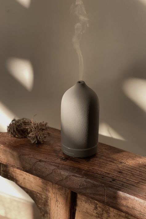 Aromatherapy Aesthetic Photography, Aesthetic Oil Diffuser, Aroma Diffuser Aesthetic, Air Diffuser Aesthetic, Diffuser Product Photography, Aroma Therapy Aesthetic, Essential Oil Diffuser Aesthetic, Essential Oil Photography Styling, Oil Diffuser Aesthetic