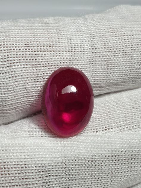 Natural Synthetic Bright Red Ruby Oval Shape Cabochon Loose Gemstone 10.15 Carat Red Ruby (Synthetic Lab-Created) SHAPE –Oval STYLE – Cabochon STONE SIZE:- 11x14.50x5.50 (LXBXH) MM Weight of stone: - 10.15 Approx Backside of stone is flat AVAILABLE QUANTITY:- 1 Direct Message For Price and Details. 👉Worldwide Shipping Available 👉Combined Shipping Available 👉PayPal Accepted 👉Free Drilling Available . . . MG242 #imitation #jewellery #imitationjewellery #necklace Forever Red, Red Ruby, Oval Cabochon, Bright Red, Oval Shape, Chemistry, Loose Gemstones, Ruby, Pearl Earrings