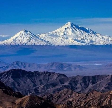 Mount Ararat, Armenian Alphabet, Armenian Culture, Tower Of Babel, Tree Hugger, Central Asia, Armenia, Nature Pictures, Geography