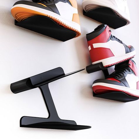 Mobilefox Sneaker Wall Mount Shoe Shelf Floating Wall Mount Shoe Rack Display Black Pack of 2 (700148) : Amazon.co.uk: Home & Kitchen Shoe Display Shelves, Sneaker Regal, Floating Shoe Display, Sneaker Rack, Wall Shoe Rack, Shelf For Wall, Sneakerhead Room, Sneaker Closet, Shoe Store Design