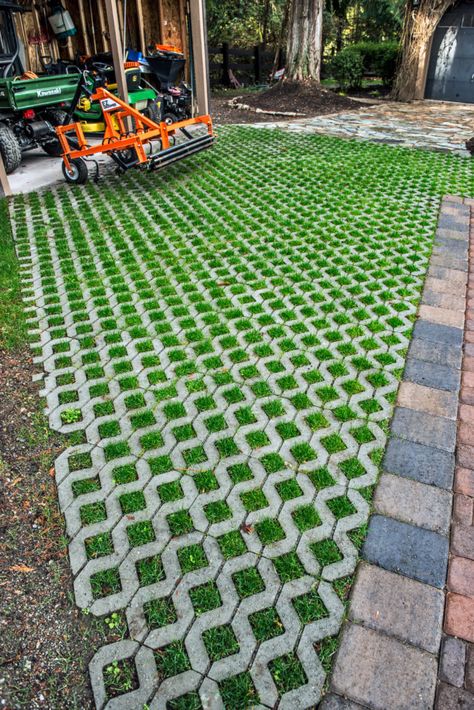 TurfStone Pavers Turfstone Pavers, Grass Pavers Driveway, Grass Driveway, Grass Pavers, Paving Design, Paver Walkway, Driveway Design, Driveway Landscaping, Paver Driveway