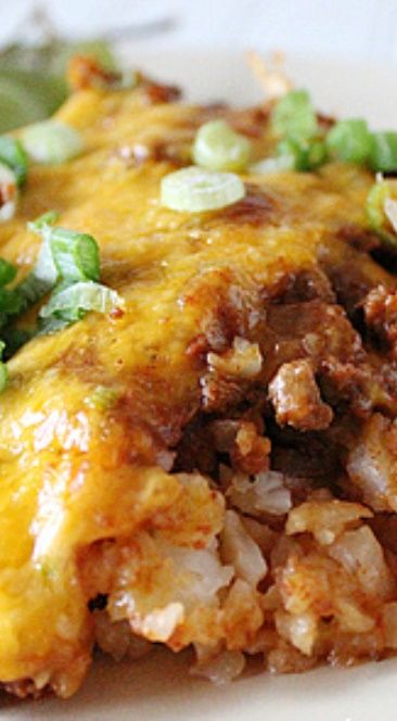 Chili Cheese Tater Tot Casserole Chili Cheese Tater Tot Casserole, Cheese Tater Tot Casserole, Chili Cheese Tater Tots, Ziti Casserole, Main Dish Casseroles, Tot Casserole, Tater Tot Casserole, Beef Casserole Recipes, Yummy Casseroles