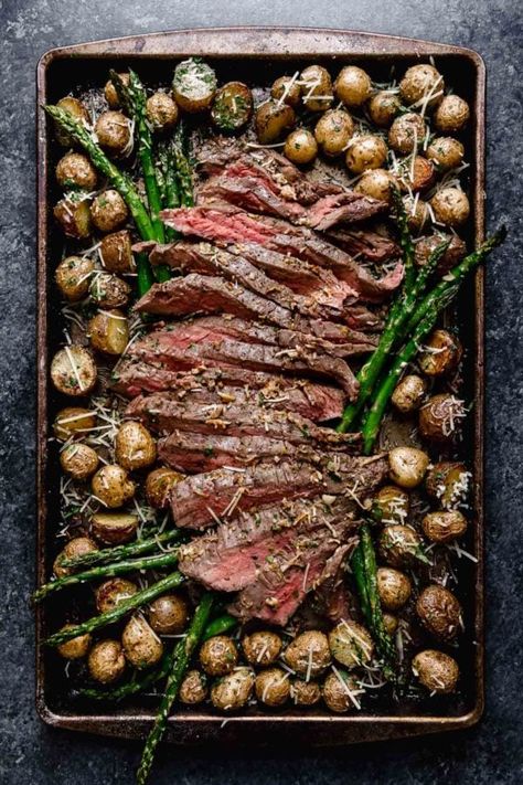 Parmesan Steak, Steak And Potatoes, Real Food Dietitians, Meat And Potatoes, Asparagus Recipes, Sheet Pan Dinners Recipes, Pan Recipes, One Pan Meals, Sheet Pan Dinners