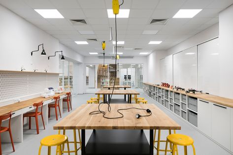 Innovation and Education Center of International School of Prague – ARQA Makerspace Design, Maker Labs, Stem Lab, Innovation Lab, Multifunctional Space, Interior Design School, Innovation Centre, Workshop Design, Education Design