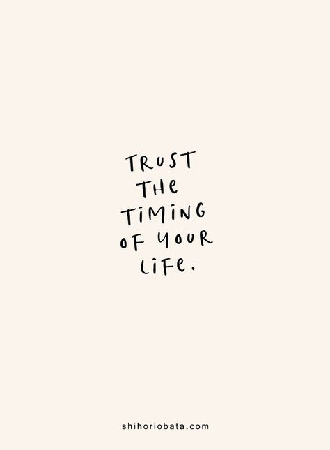 Trust the timing of your life - Short Inspirational Quotes #quotes #inspirationalquotes // short inspirational quotes, quotes about life, short quotes The Timing Of Your Life, Trust The Timing, Beauty Quotes Inspirational, Inspirerende Ord, Fina Ord, A Beautiful Life, Motiverende Quotes, Short Inspirational Quotes, Quotes About Life