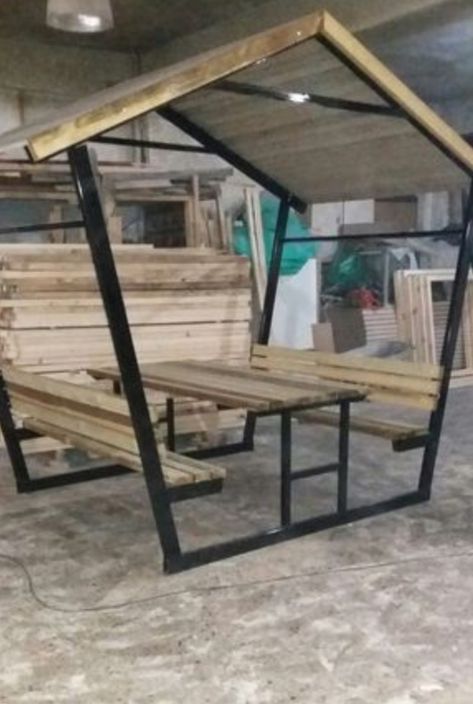 Wooden Benches, Welded Furniture, Metal Furniture Design, Welding Table, Pergola Designs, Iron Furniture, Steel Furniture, Welding Projects, Metal Furniture