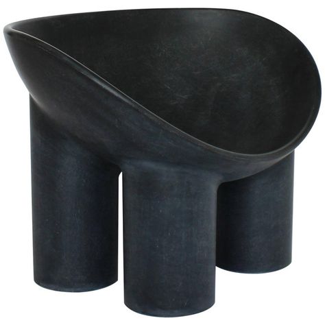 Faye Toogood Contemporary Design Roly-Poly Chair in Charcoal Fibreglass, London | See more antique and modern Chairs at https://www.1stdibs.com/furniture/seating/chairs English Dining Room, Roly Poly Chair, Rolly Polly, Faye Toogood, Minimalist Chair, Corning Museum Of Glass, Furniture Logo, Roly Poly, Contemporary Dining Chairs