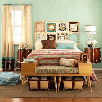 Interesting use of two bi-level end tables pushed together to be a bench Cheap Bed, Creative Headboard, Headboard Projects, Head Boards, Repurposed Fabric, Headboard Ideas, Retro Bedrooms, Rustic Headboard, Storage Headboard