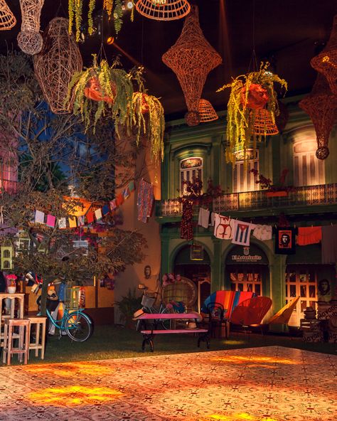 Havana Aesthetic Night, Cuba Aesthetic Night, Vintage Latin America Aesthetic, Latin Summer Aesthetic, Cuban Bar Design, Latina Party Aesthetic, Cuban Culture Aesthetic, Havana Nights Aesthetic, Cuba Havana Aesthetic