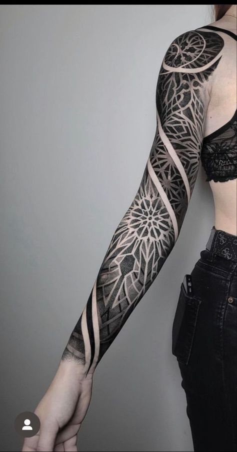 Whole Forearm Tattoos For Women, Blackout Geometric Tattoo, Whole Arm Tattoos For Women, Geometric Tattoo Female, Tattoo Puntillismo, Tattoo Brazo Mujer, Blackout Sleeve, Geometric Tattoo Sleeve, Mandala Tattoo Sleeve Women