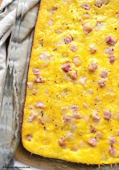 Easy Ham Egg and Cheese Casserole Egg And Ham Casserole Recipes, Egg And Cheese Casserole Recipes, Ham Egg Casserole Recipes, Quick Egg Casserole, Hashbrown Egg And Cheese Casserole, Brunch Egg Casserole Recipes, Ham And Egg Bake Casserole, Egg Ham Casserole Recipes, Easy Egg Breakfast Casserole