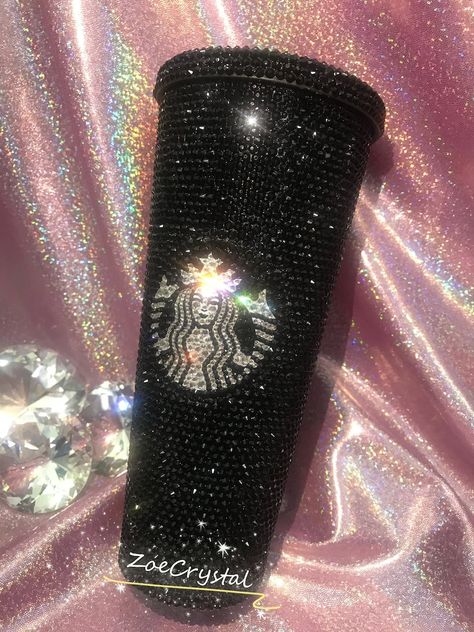 Starbucks Cup Design, Trisha Paytas, Bling Ideas, Starbucks Coffee Cup, Starbucks Diy, Rhinestone Cups, Rhinestone Projects, Bling Crafts, Custom Starbucks Cup