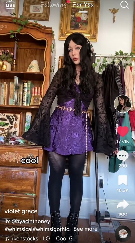 Gothic Whimsical Outfit, Witchy Outfit Inspiration, Psychic Outfit Aesthetic, Edgy Whimsical Style, Grunge Dinner Outfits, Whimsigoth Witch Costume, Whimsical Witchy Outfits, Whimsi Goth Outfit, Whimsical Goth Style