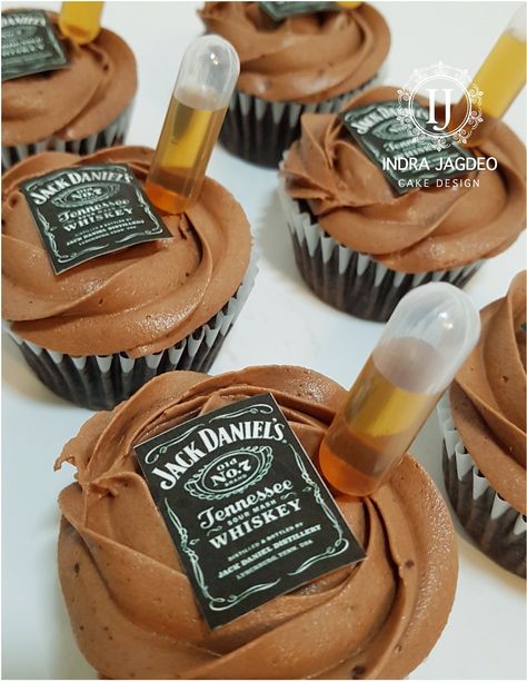 Moist & delicious #alcohol infused chocolate #cupcakes, decorated with chocolate frosting and topped with Jack Daniel's #edibleimage. Get a quote at IJ Cake Design! Whisky Party Decorations, Alcohol Infused Chocolate, Jack Daniels Cupcakes, Festa Jack Daniels, Alcohol Infused Cupcakes, Infused Chocolate, Infused Cupcakes, Boozy Cupcakes, 60th Bday